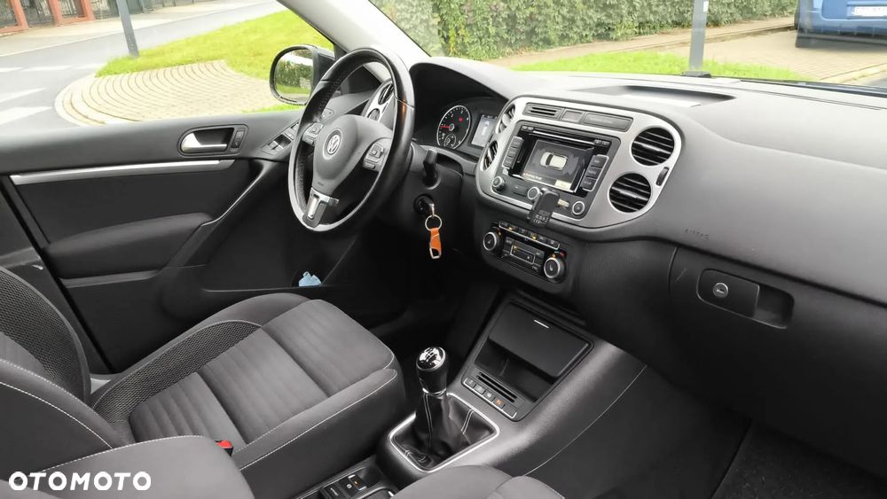 Volkswagen Tiguan 2.0 TDI DPF BlueMotion Technology Cup Sport & Style - 16