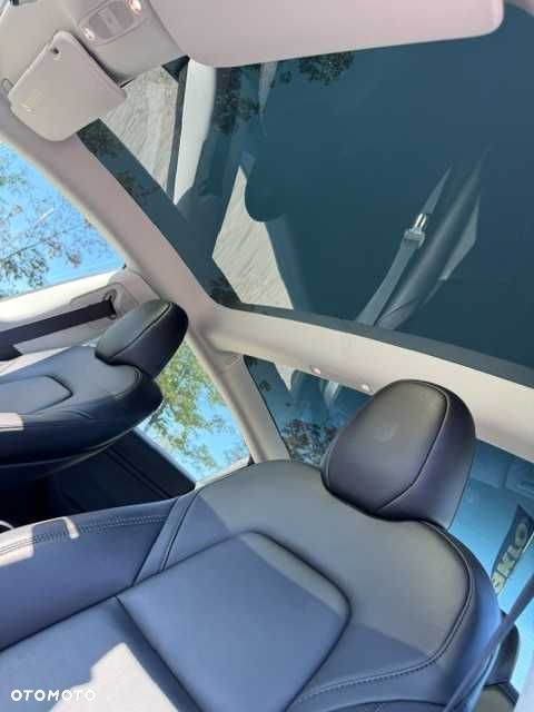Tesla Model 3 - 5