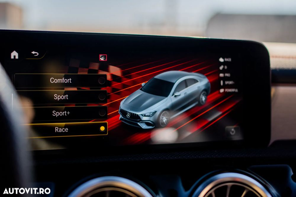 Mercedes-Benz CLA - 24