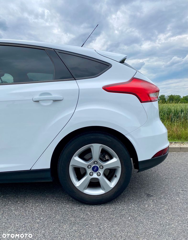 Ford Focus 1.0 EcoBoost Trend - 14