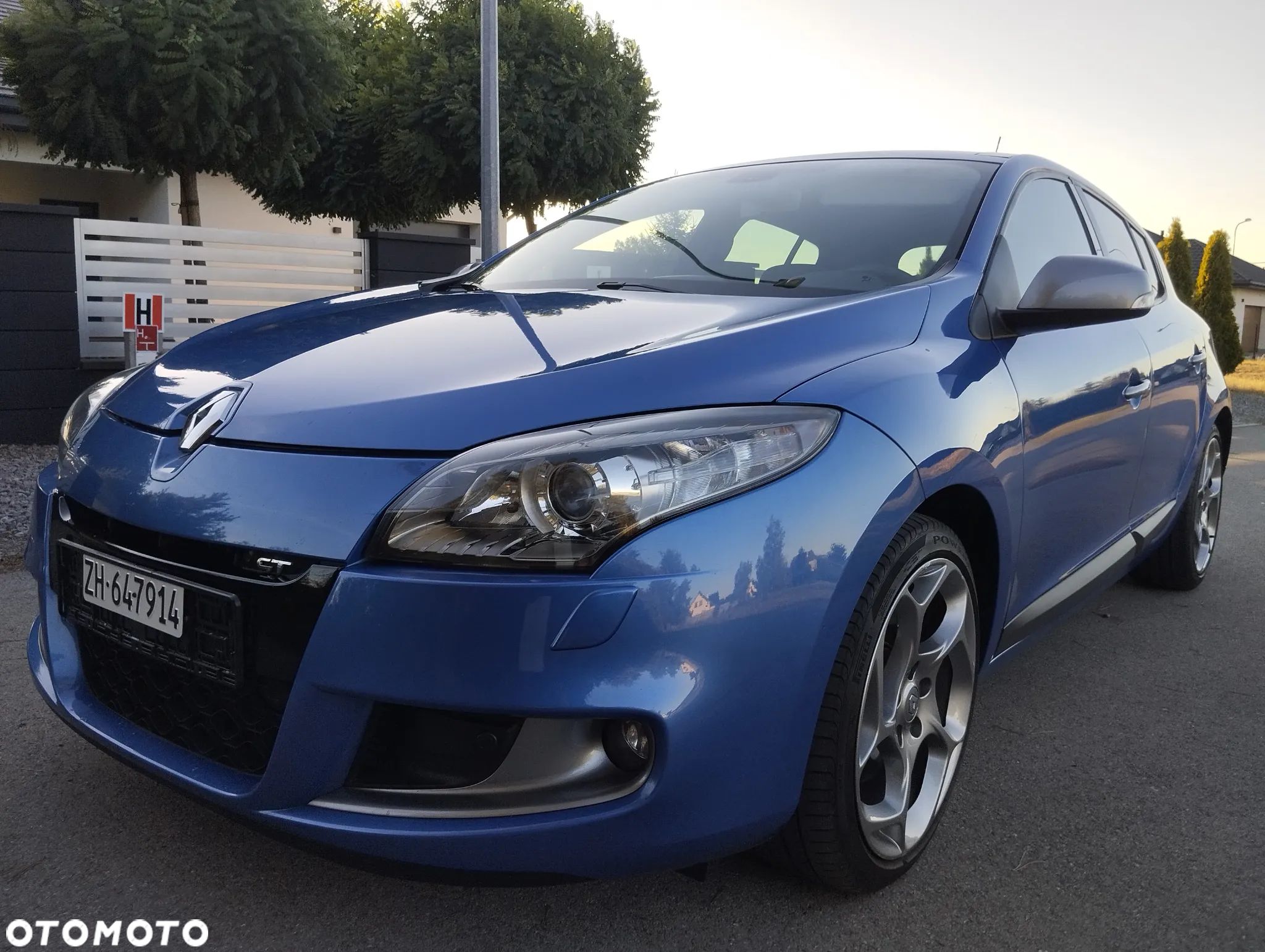 Renault Megane TCe 180 GT - 1