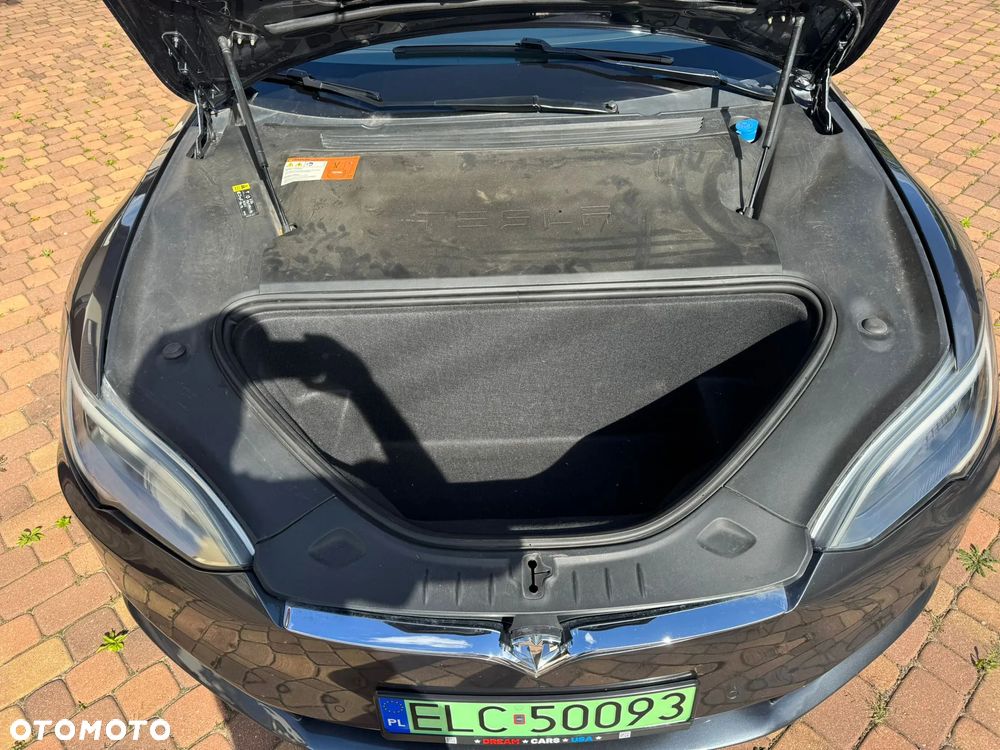 Tesla Model S 100 D Performance - 12