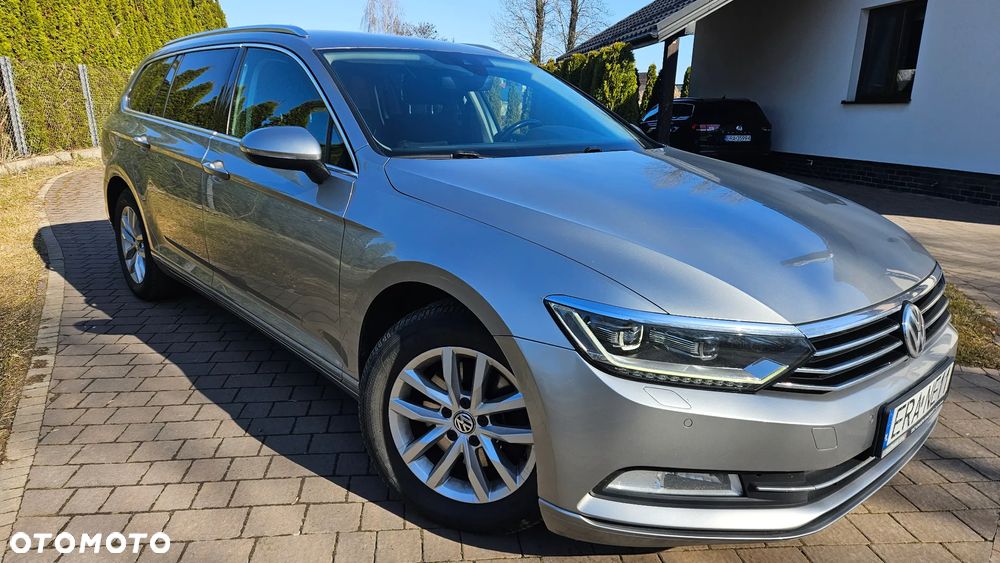 Volkswagen Passat 2.0 TDI BMT Comfortline DSG - 1
