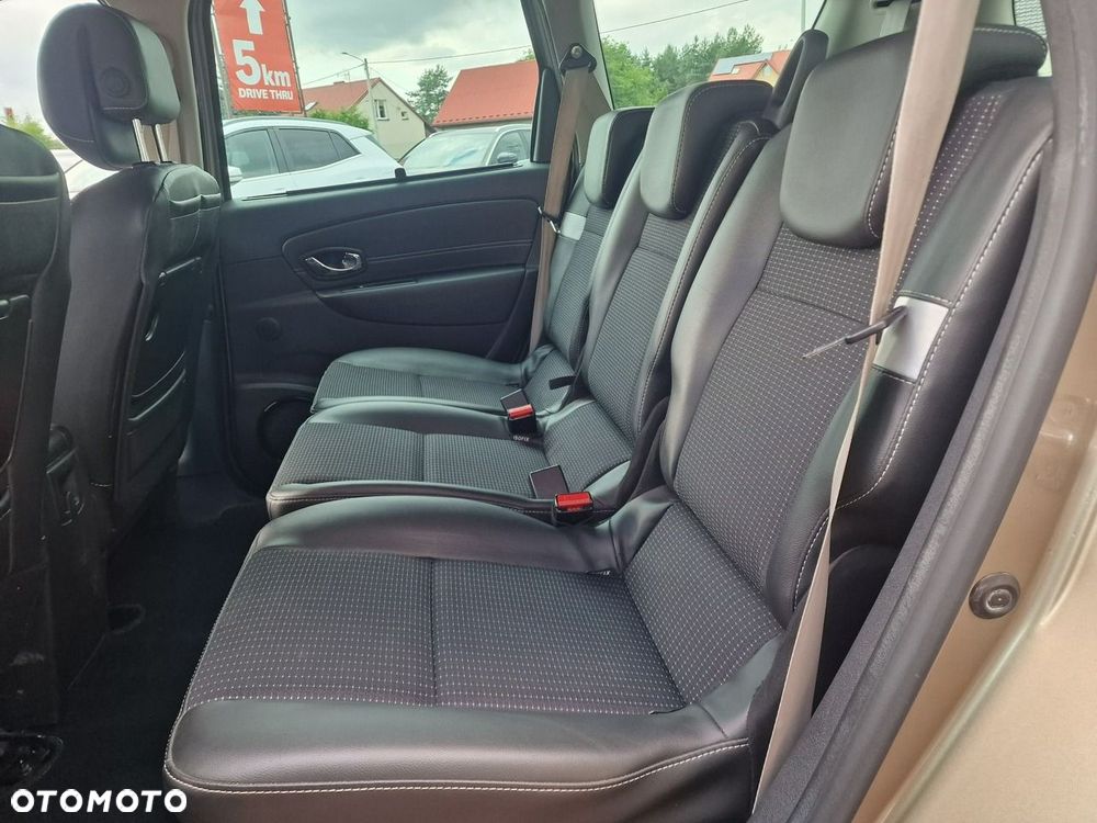 Renault Grand Scenic - 18