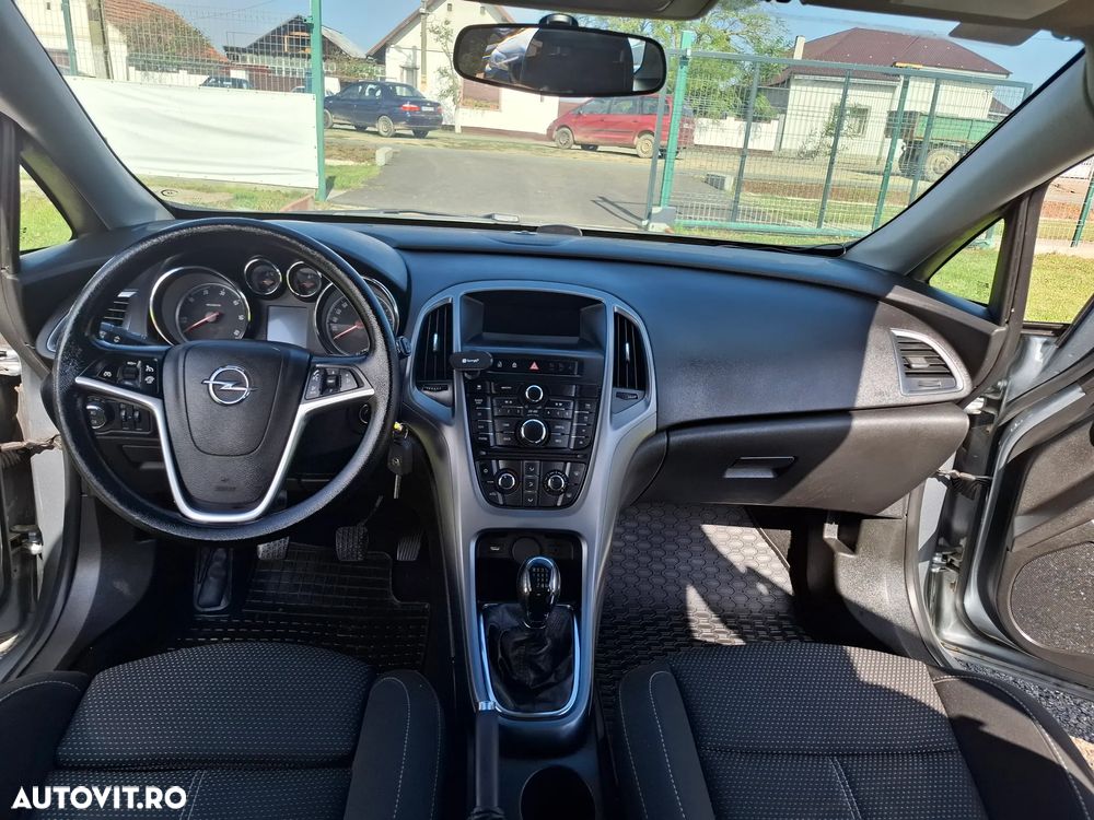 Opel Astra 1.7 CDTI DPF Cosmo - 7