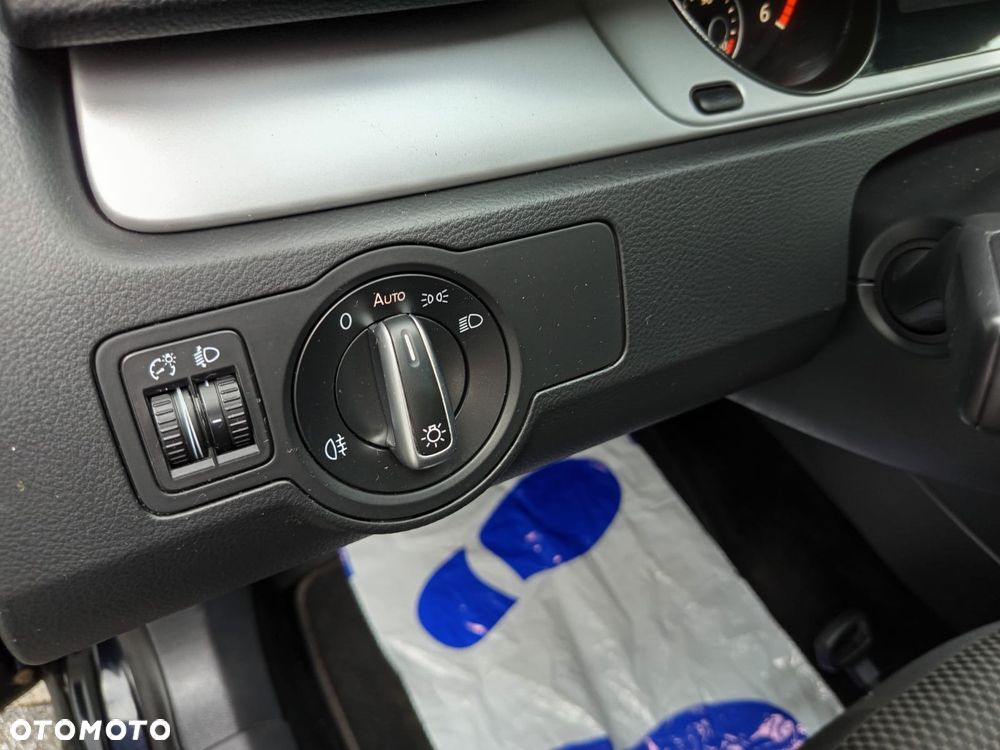 Volkswagen Passat Variant 2.0 TDI Comfortline - 22