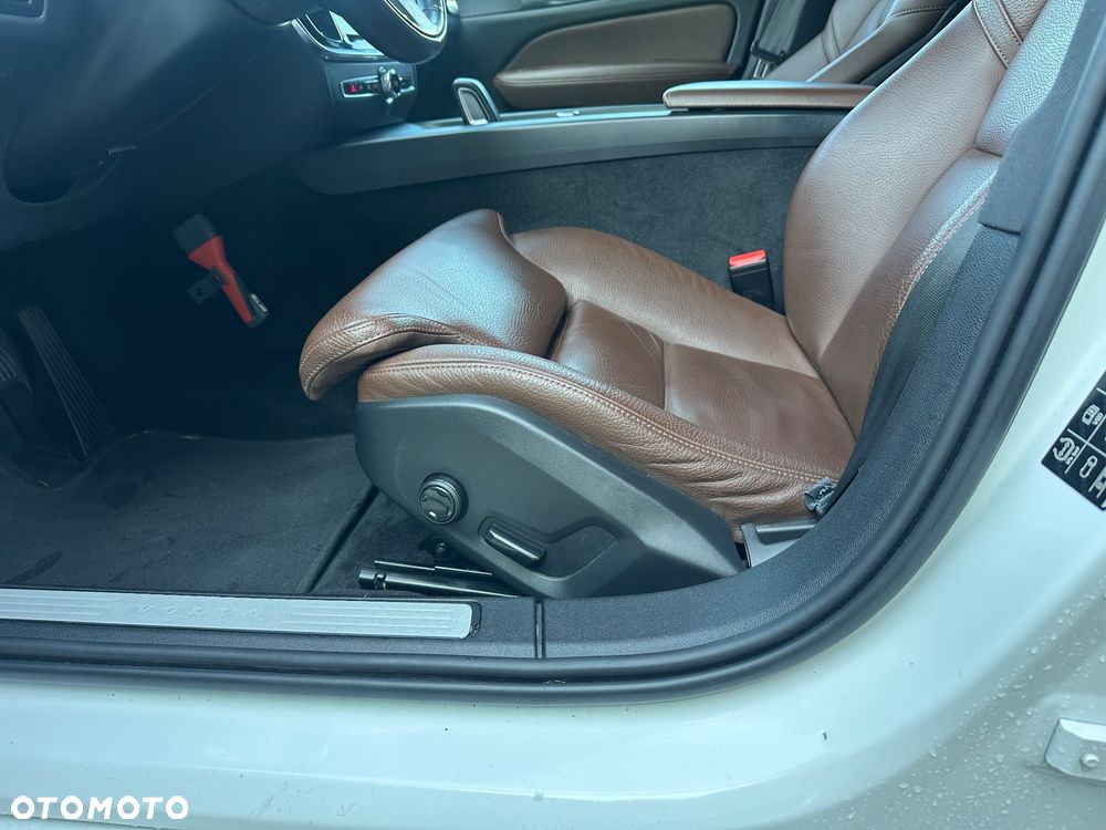 Volvo V60 - 17