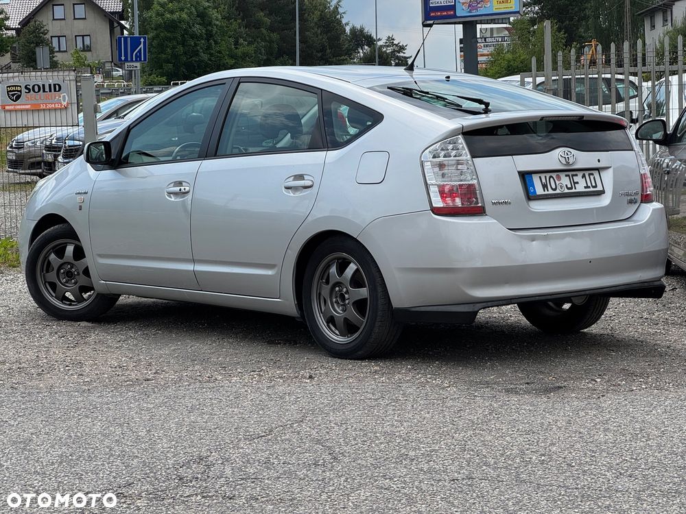 Toyota Prius 1.5 VVT-i Sol (nav) - 6