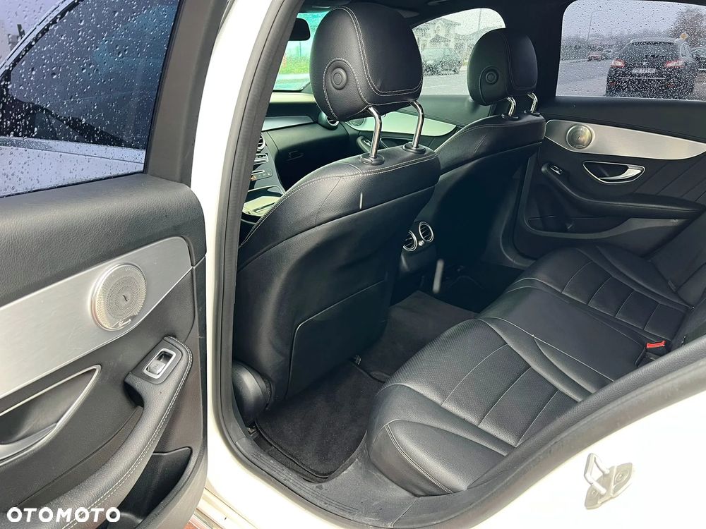 Mercedes-Benz Klasa C 220 d 9G-TRONIC - 25