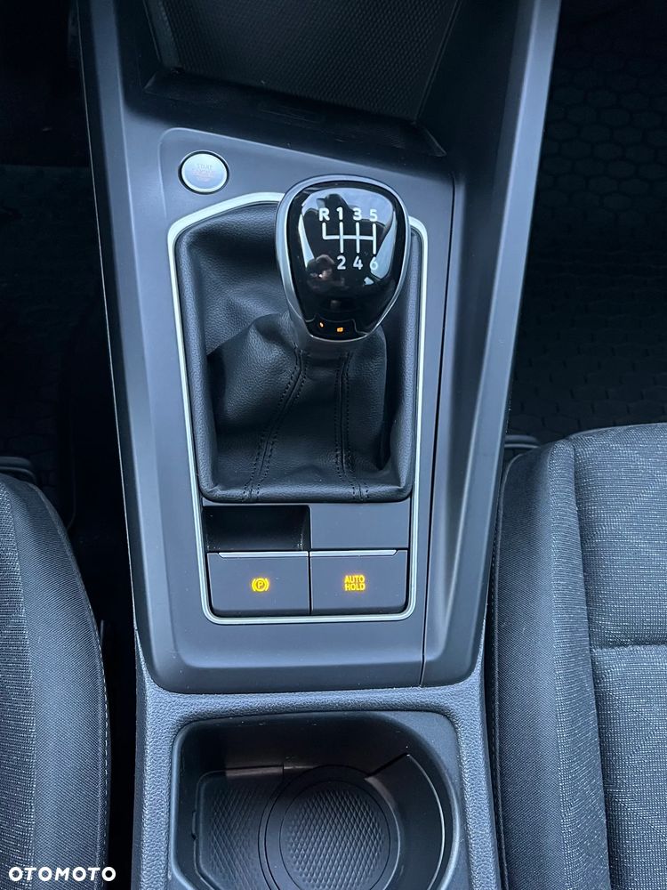 Volkswagen Golf 2.0 TDI Life - 25