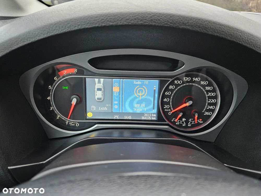 Ford Galaxy 2.0 Ghia - 12