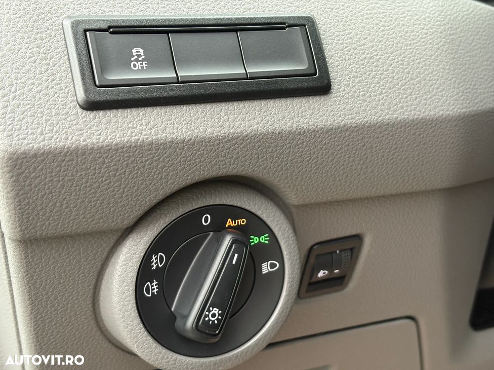 Volkswagen TRANSPORTER T6 - 14