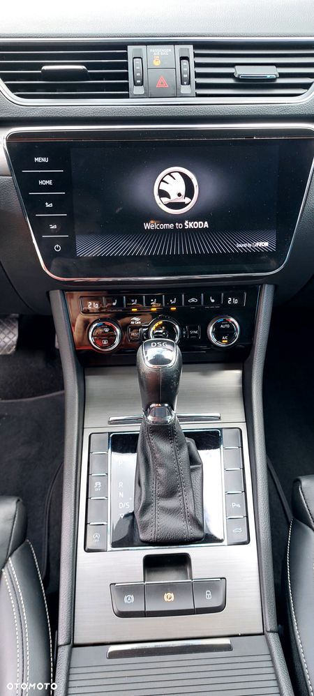 Skoda Superb 2.0 TDI DSG Premium Edition - 24
