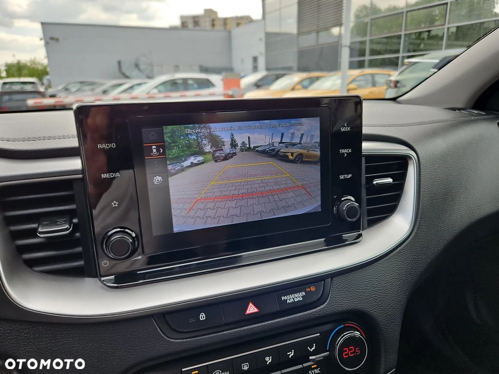 Kia Ceed 1.5 T-GDI M - 22