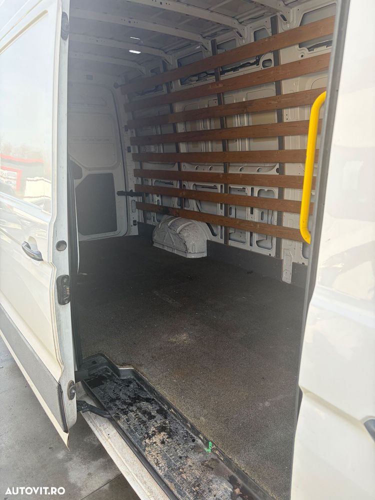 Volkswagen CRAFTER L4H4 - 8