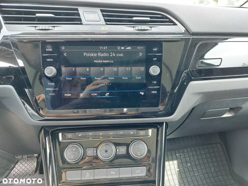 Volkswagen Touran - 20
