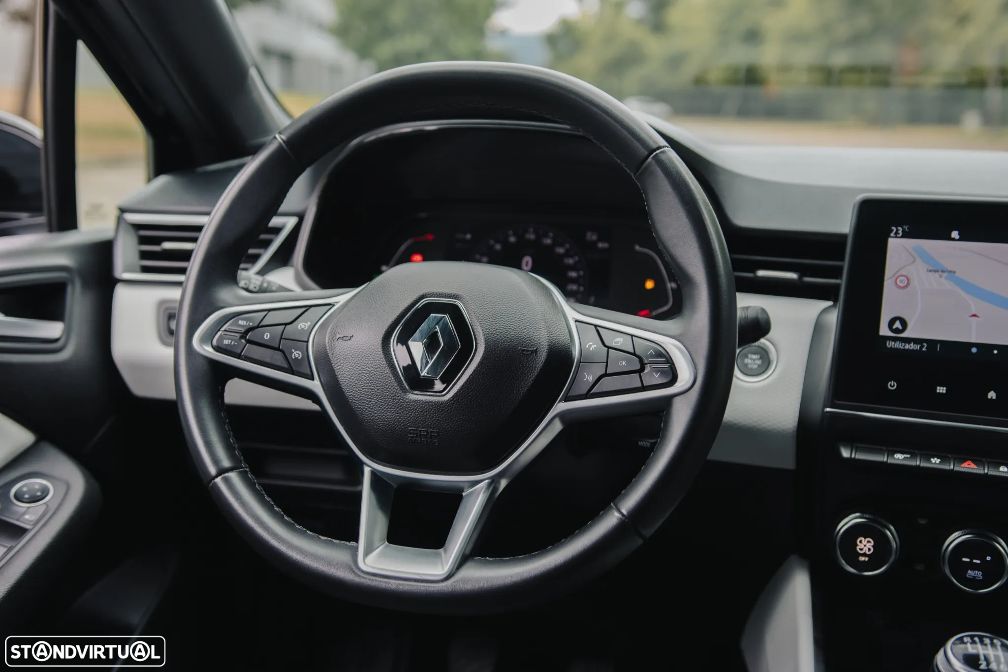 Renault Clio 1.0 TCe Intens Bi-Fuel - 25