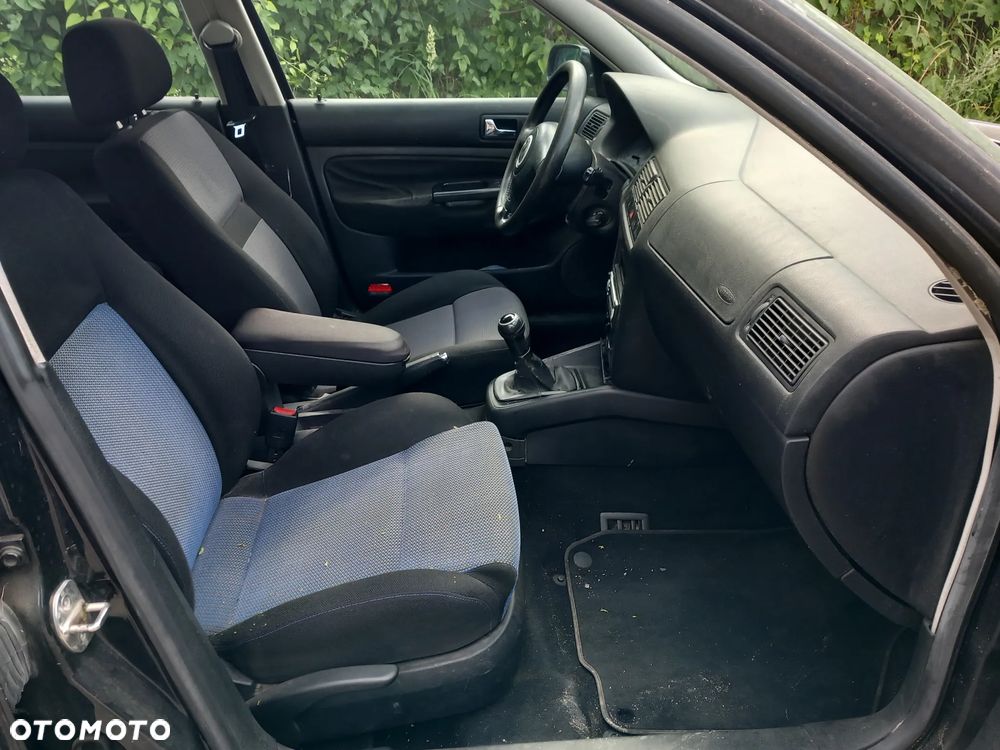 Volkswagen Golf 1.6 Highline - 8