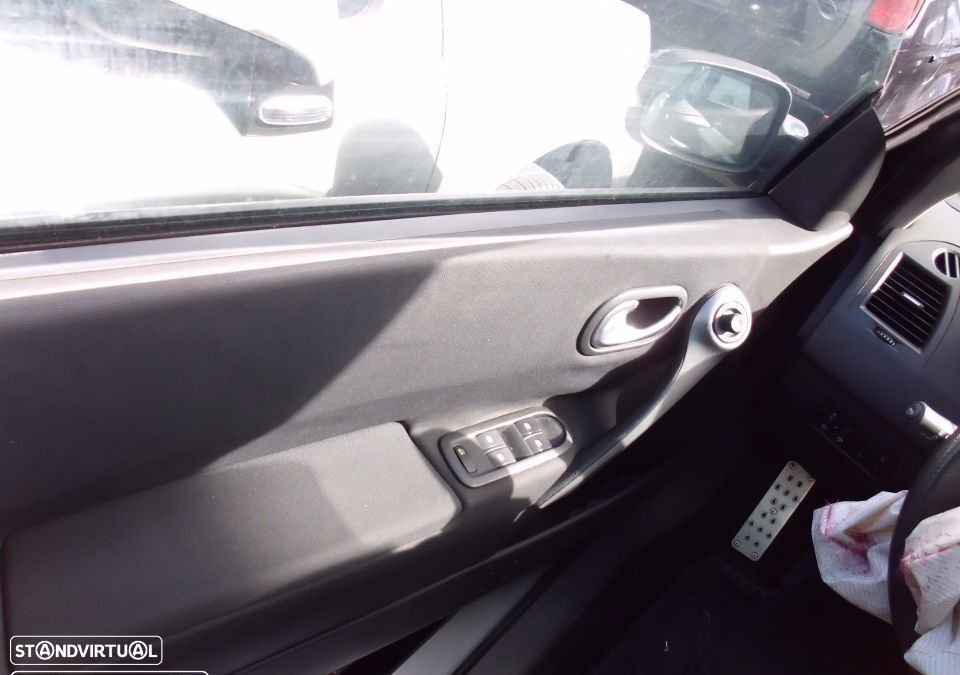 Peças Megane CC (EZ0/1_) 2010 a 2015 - 10