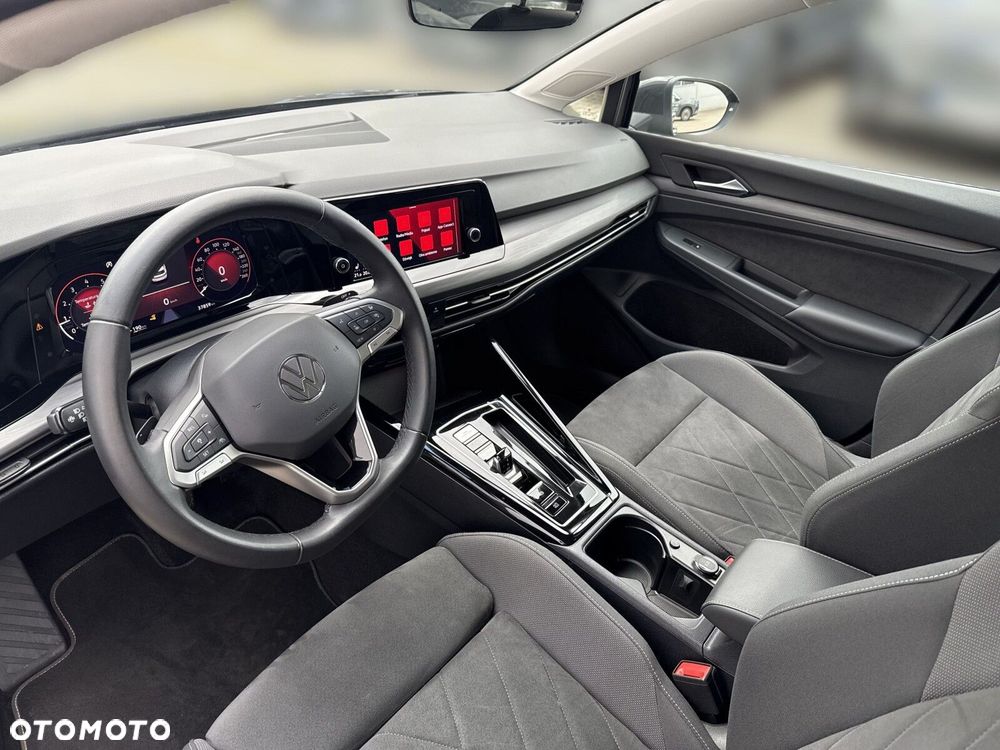 Volkswagen Golf - 11