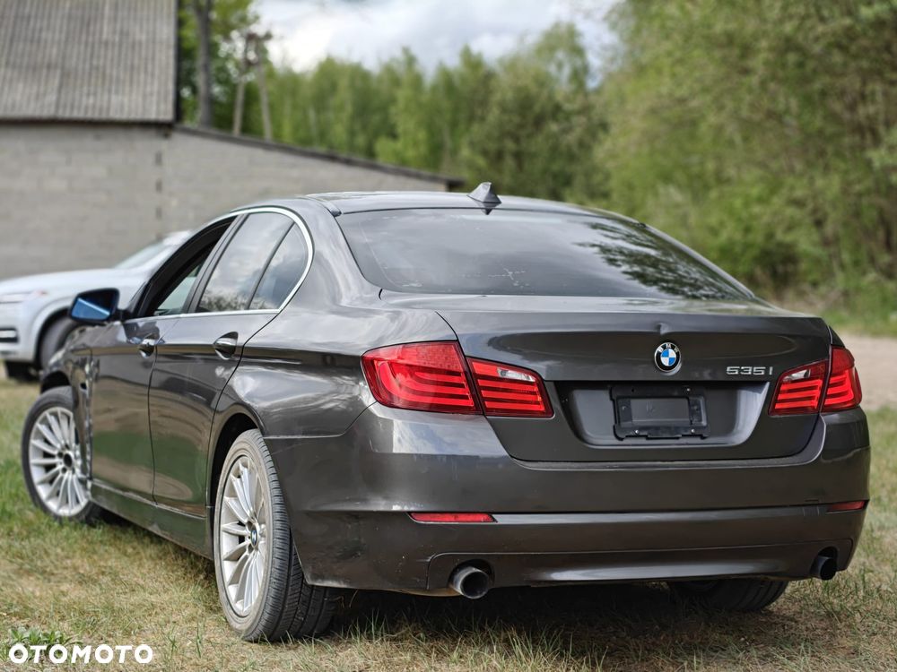 BMW Seria 5 535i Luxury Line - 9
