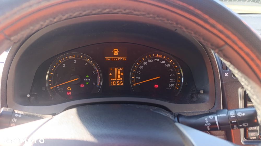 Toyota Avensis - 9