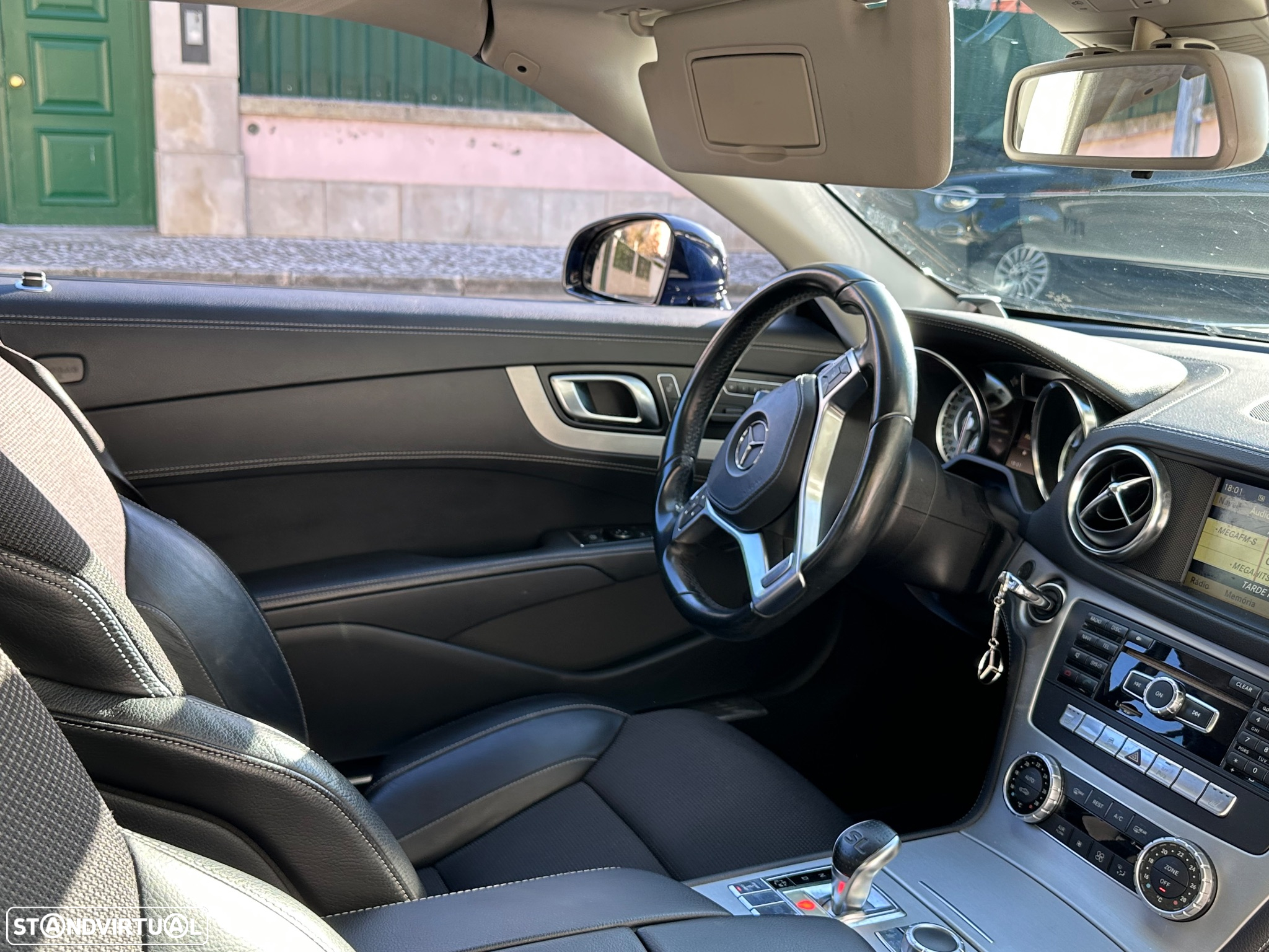 Mercedes-Benz SL 350 Standard - 45