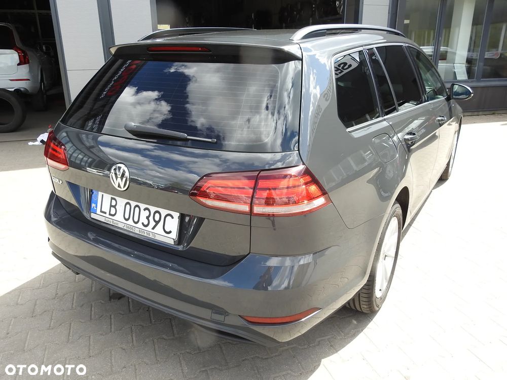 Volkswagen Golf - 5