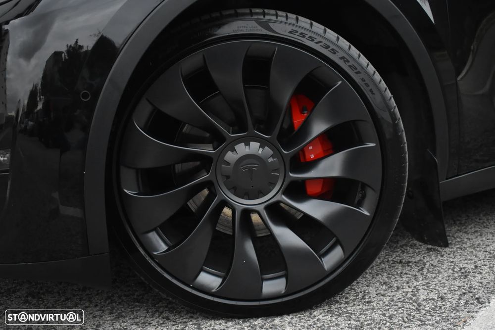Tesla Model Y Performance Tração Integral - 19
