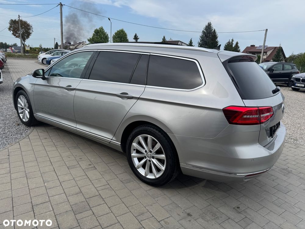 Volkswagen Passat Variant 2.0 TDI (BlueMotion Technology) Highline - 10