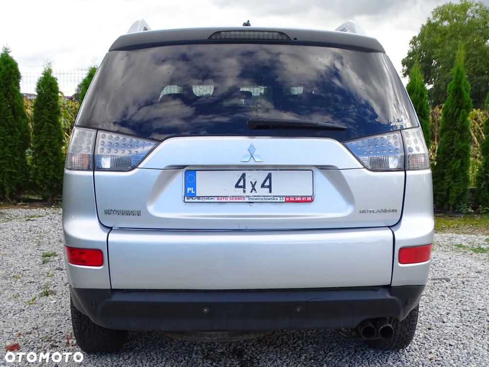 Mitsubishi Outlander - 27
