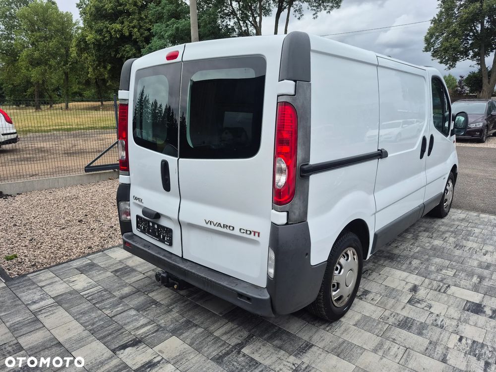 Opel Vivaro - 11