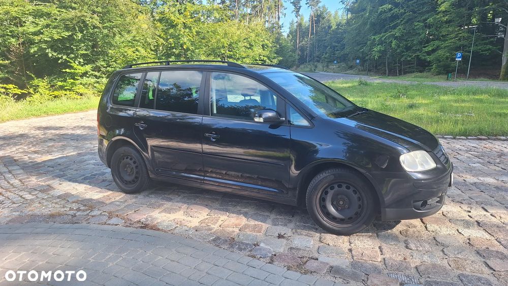 Volkswagen Touran - 3