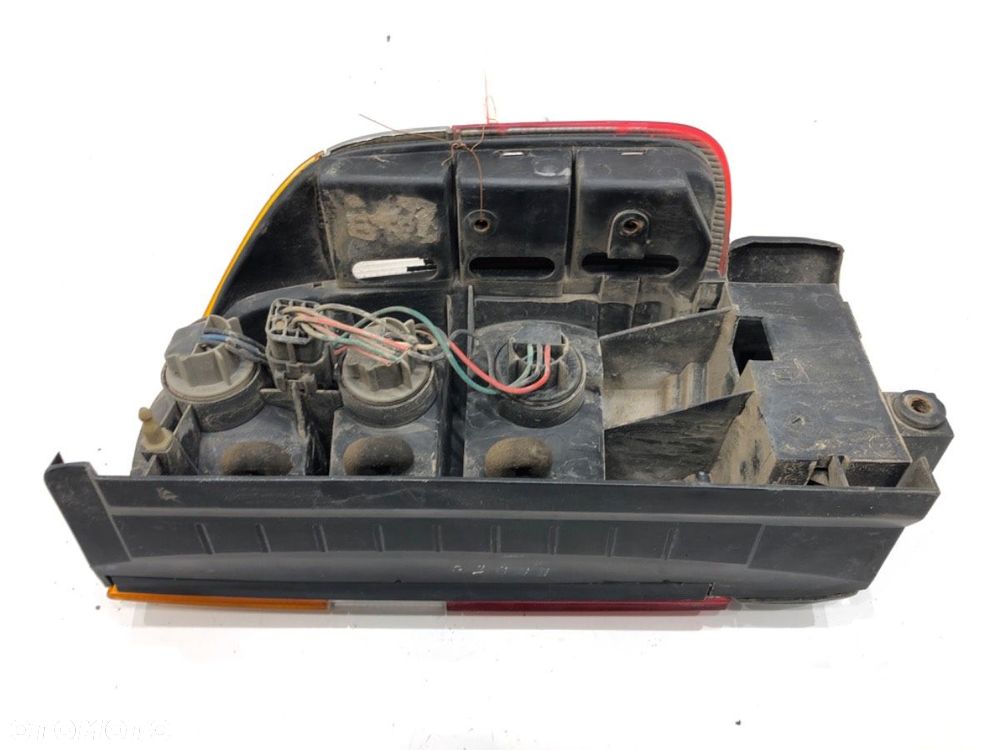 LAMPA LEWY TYŁ  ISUZU RODEO samochód terenowy zamknięty 1997 - 2004 3.2 V6 151 kW [205 KM] - 3