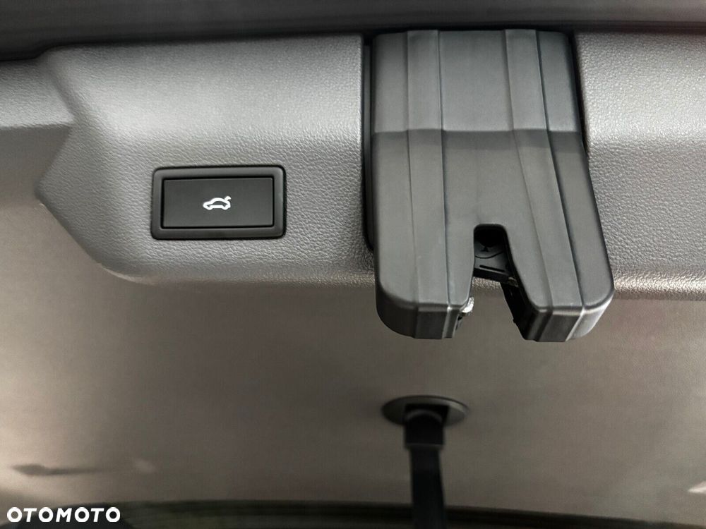 Volkswagen multivan Nowy Multivan L1 2.0 TDI 150 KM DSG 7 biegowa FWD - 22