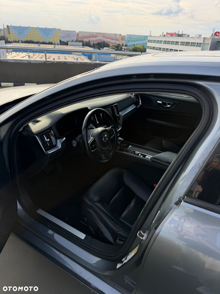 Volvo S60 T6 AWD Momentum Pro - 16