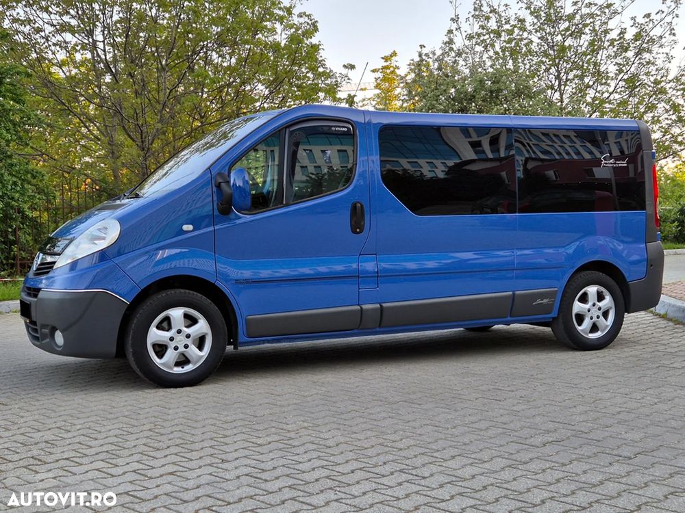 Opel Vivaro - 10