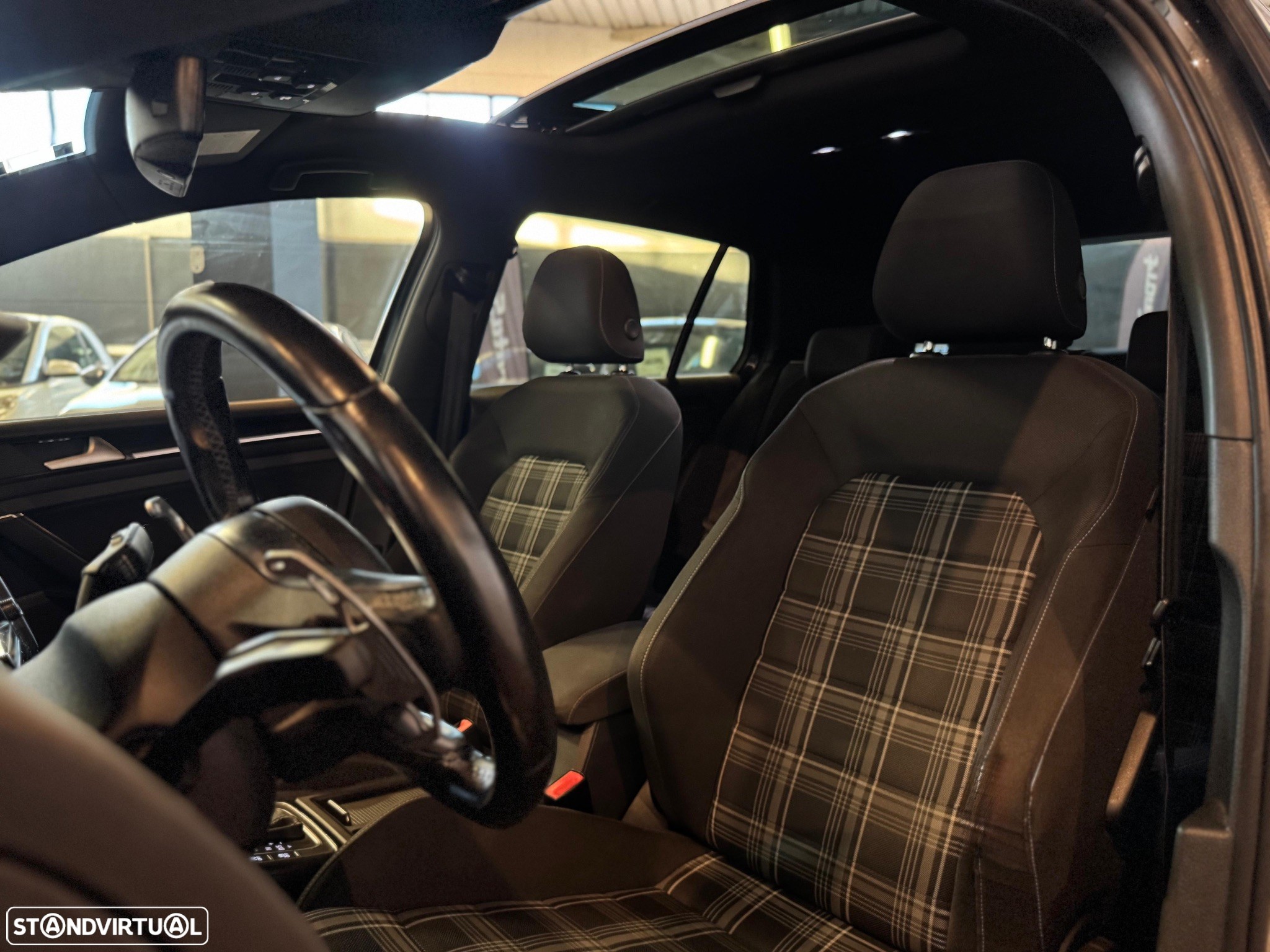 VW Golf 2.0 TDI GTD DSG - 12