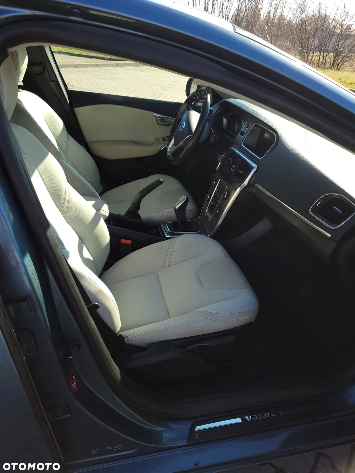 Volvo V40 T3 - 13
