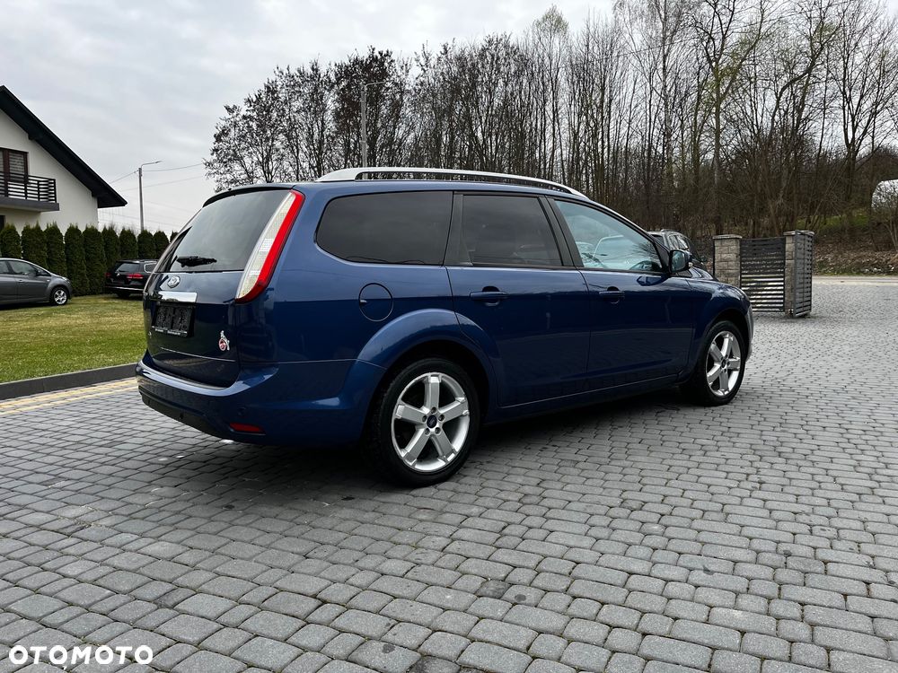 Ford Focus 1.8 Titanium - 3