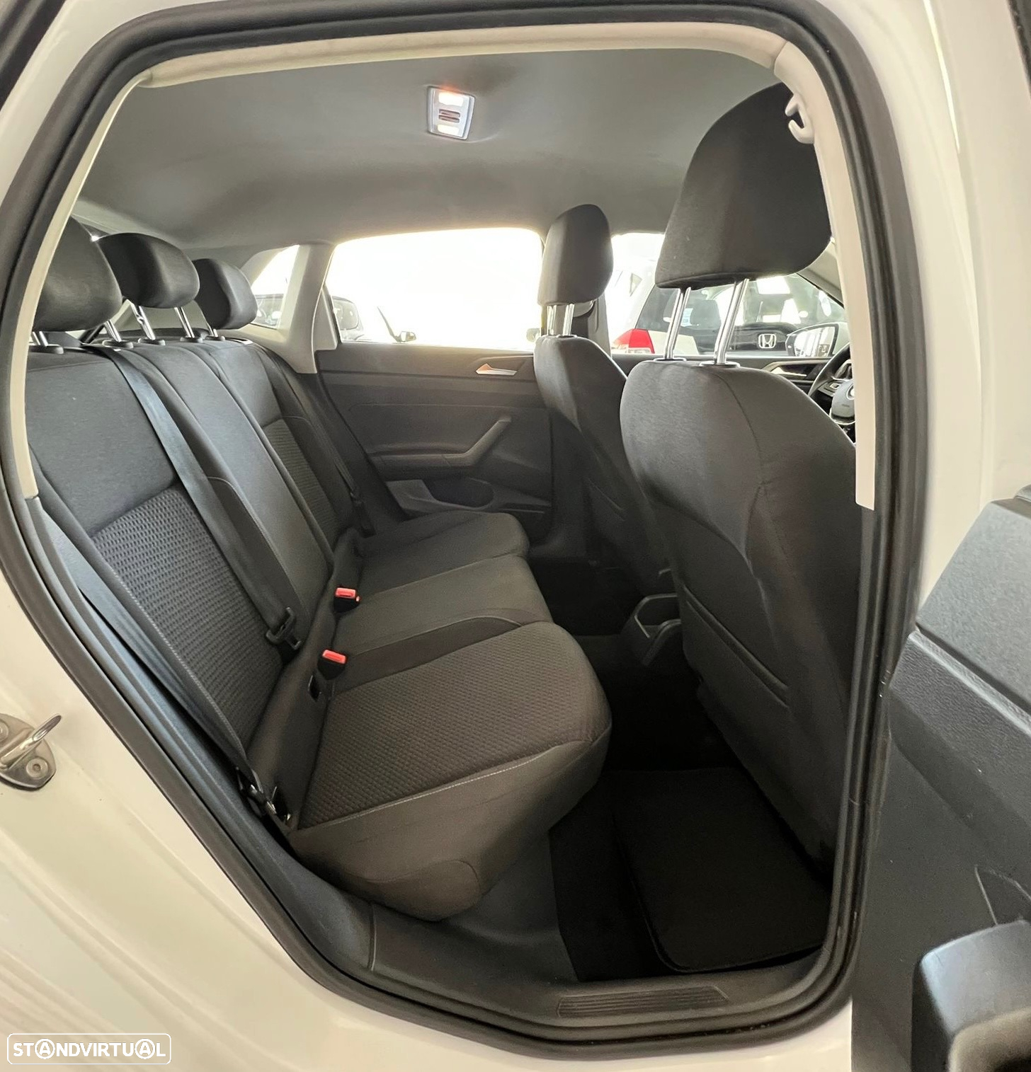 VW Polo 1.0 Confortline - 11