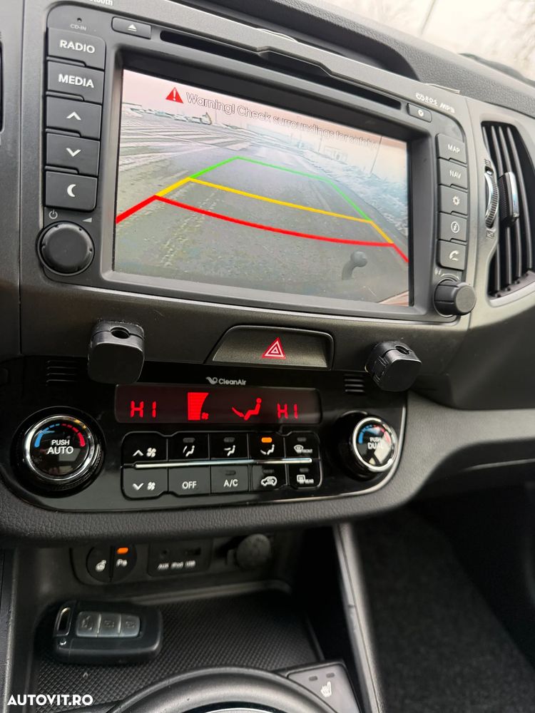 Kia Sportage 2.0 CRDI 4WD Automatik Vision - 13