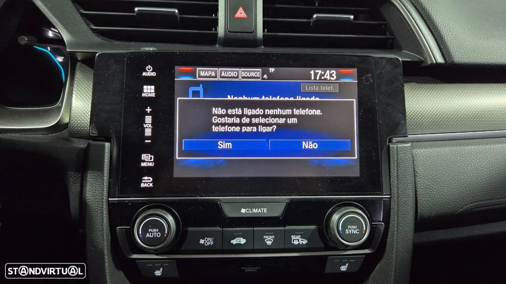 Honda Civic 1.0 i-VTEC Elegance Navi CVT - 24