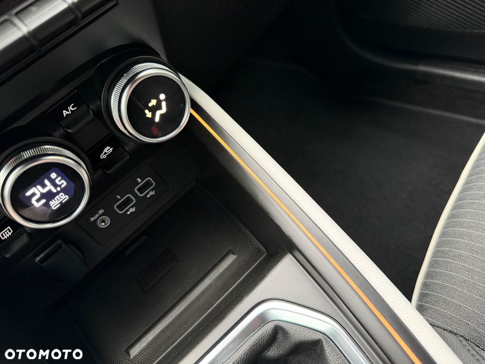 Renault Clio BLUE dCi 100 INTENS - 32