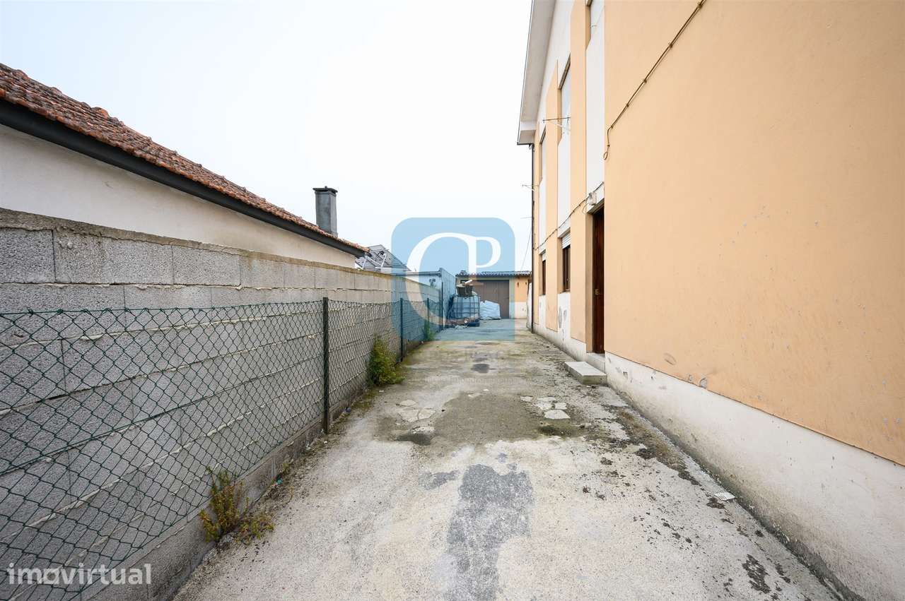 Moradia Bifamiliar T2 + T2 em Gondomar - Grande imagem: 3/35