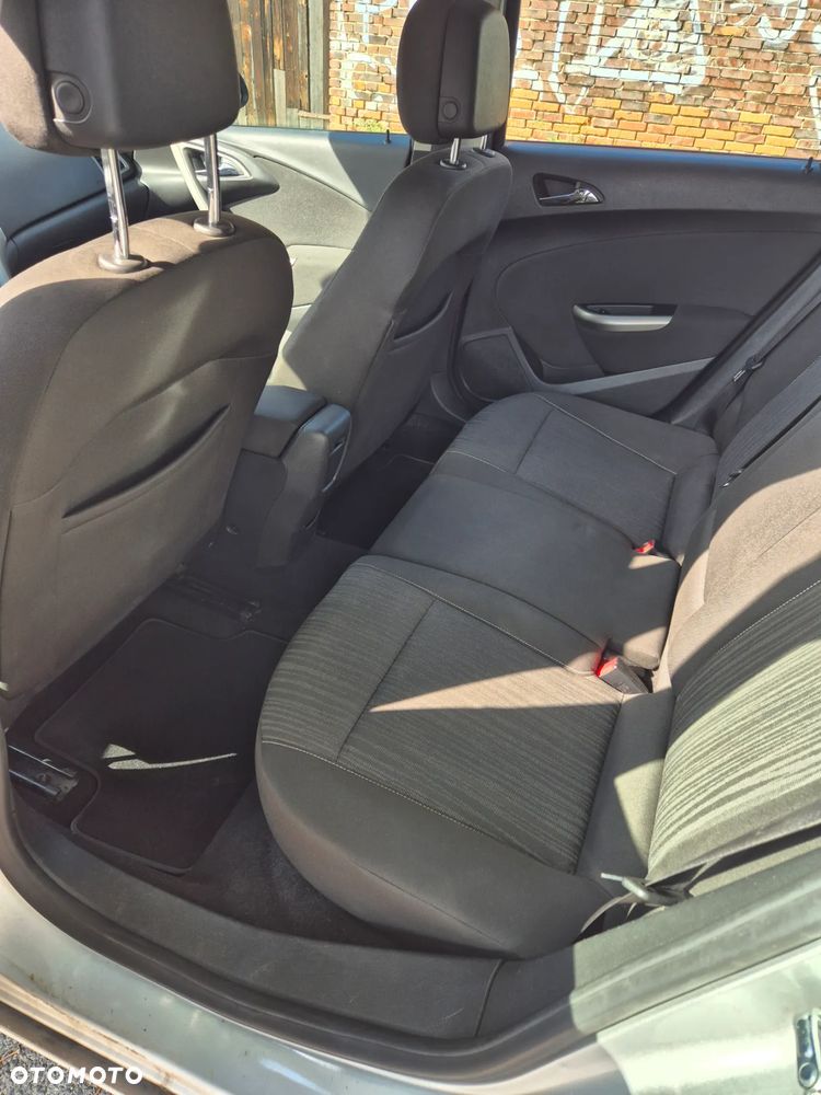 Opel Astra - 17