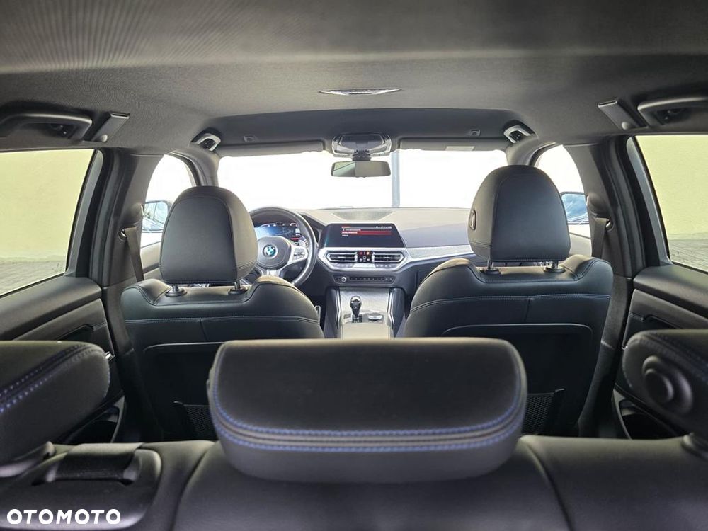 BMW Seria 3 320d xDrive M Sport Shadow - 16