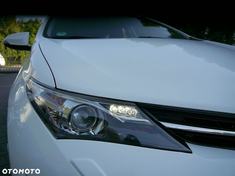 Toyota Auris - 12