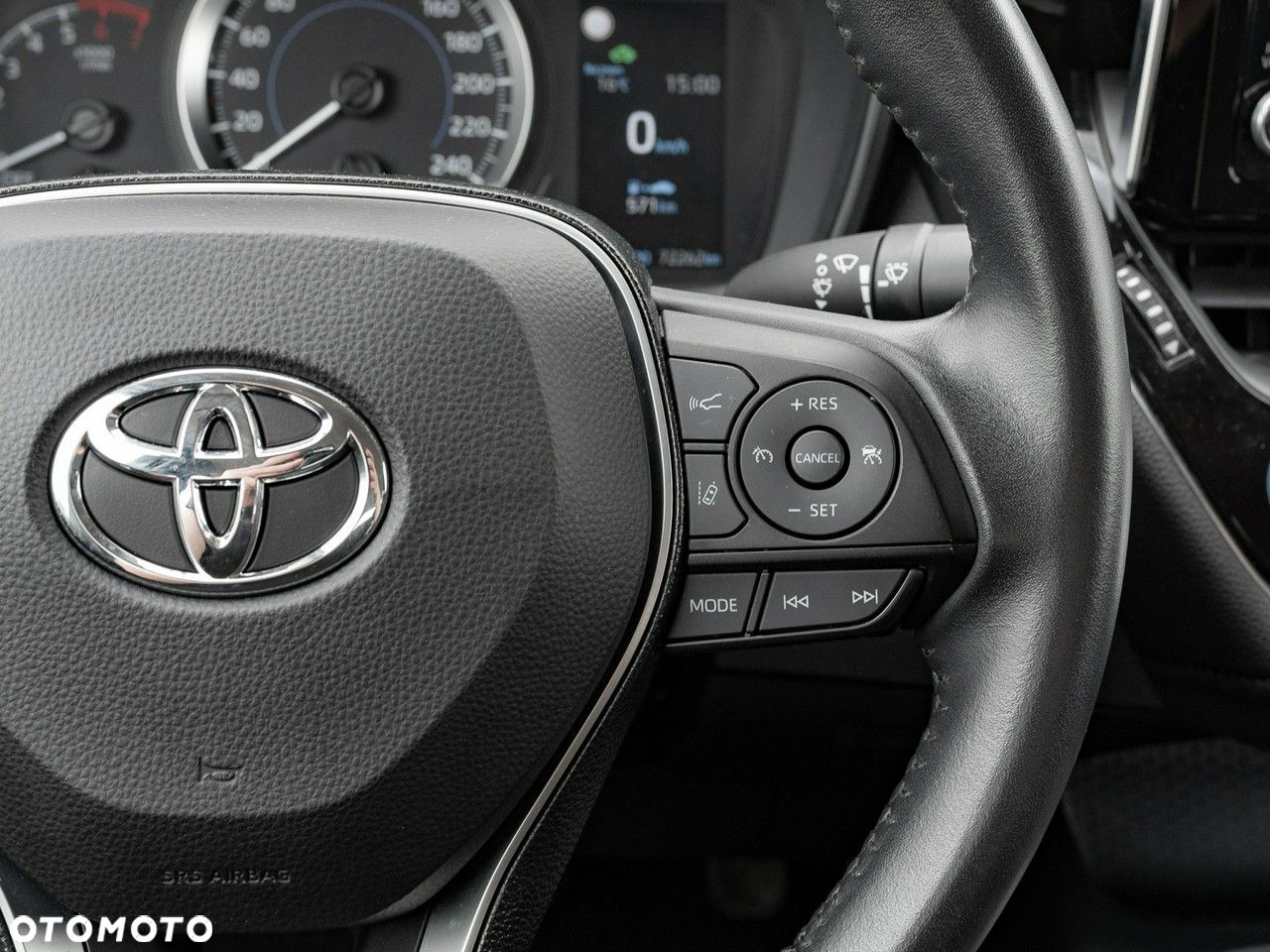Toyota Corolla 1.8 Hybrid Comfort - 18