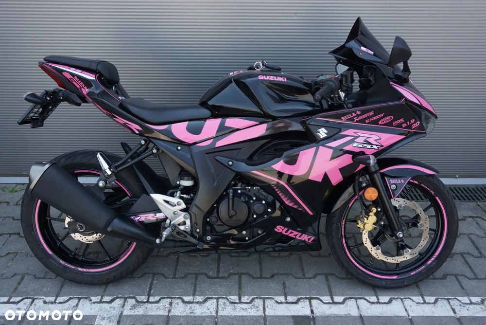 Suzuki GSX - 2